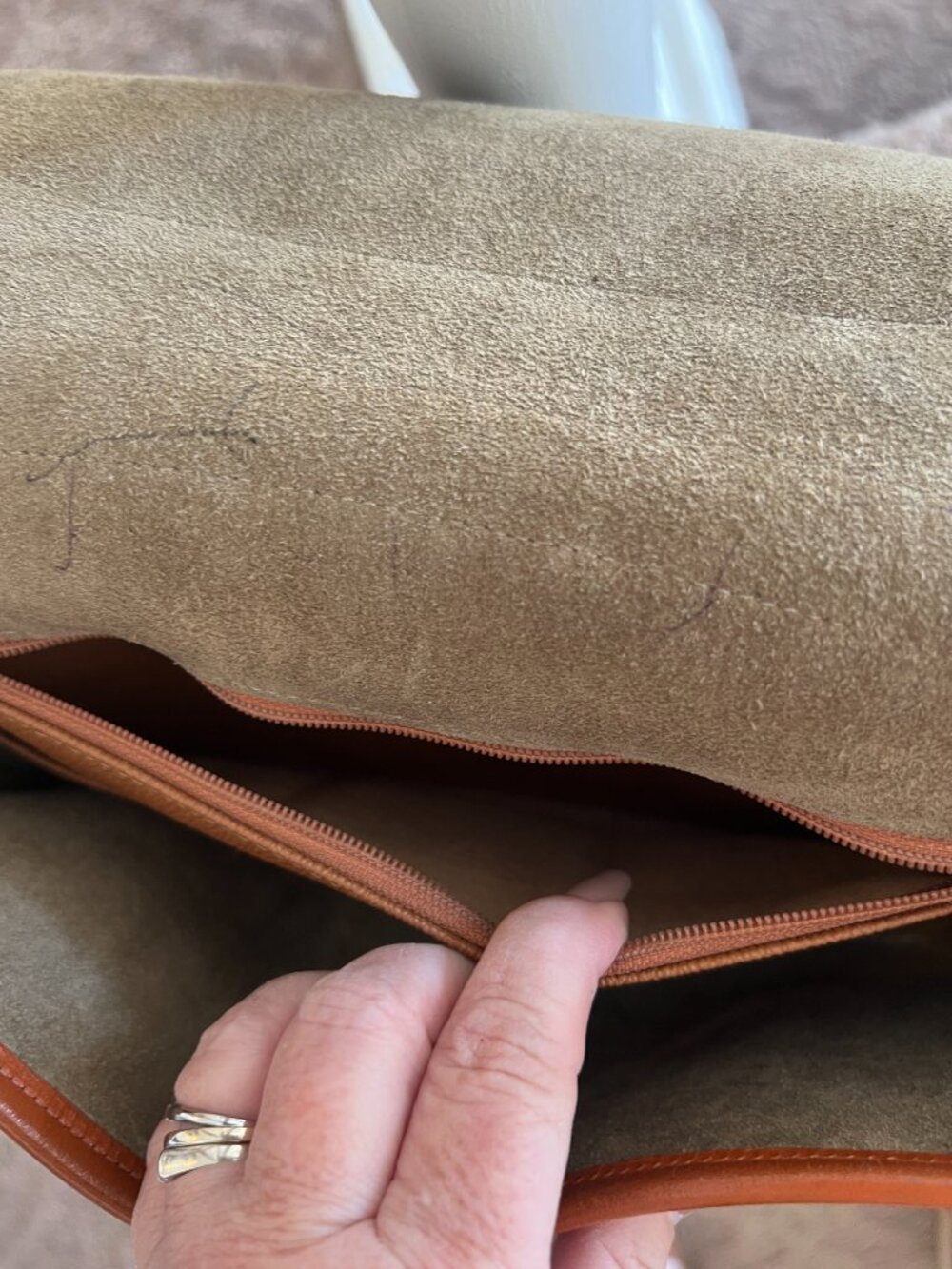 Vintage Dooney & Bourke All-Weather Leather Crossbody – Taupe & British Tan - Picture 14 of 15